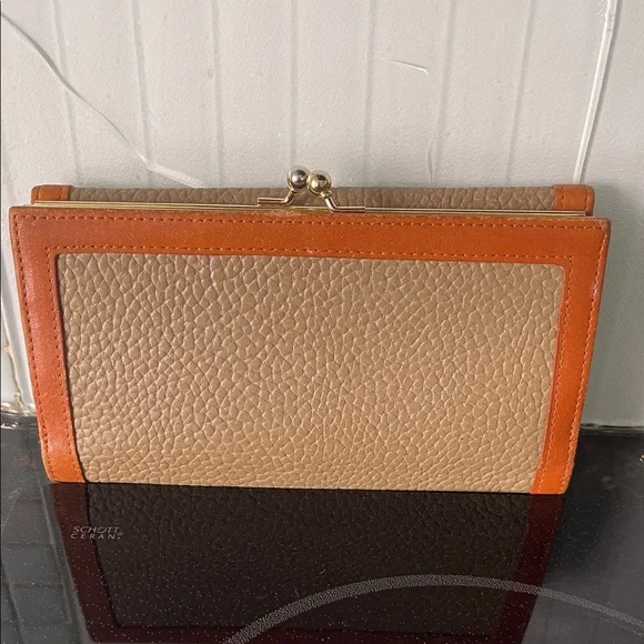 Dooney & Bourke All Weather Kisslock Pebbled Leather Womens Clutch wallet Vintag - Picture 2 of 5